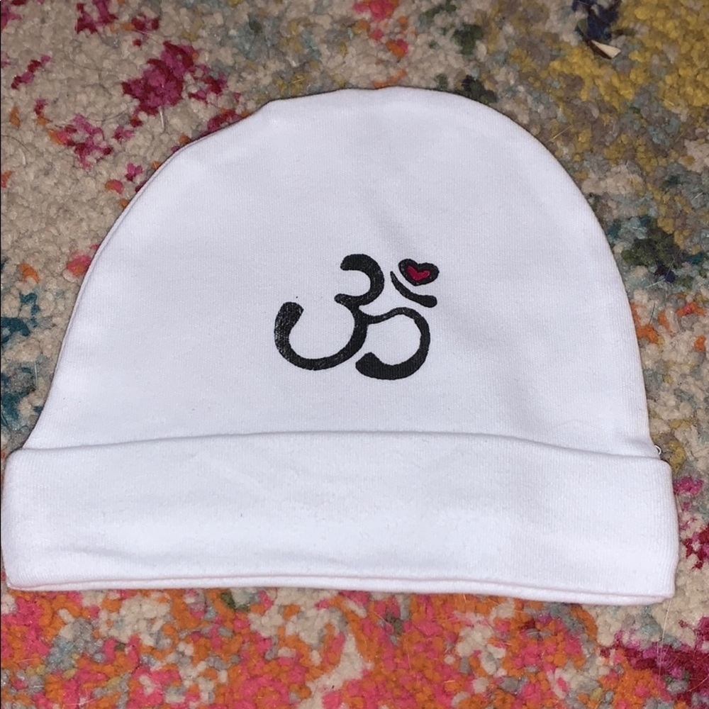 Om infant hat
